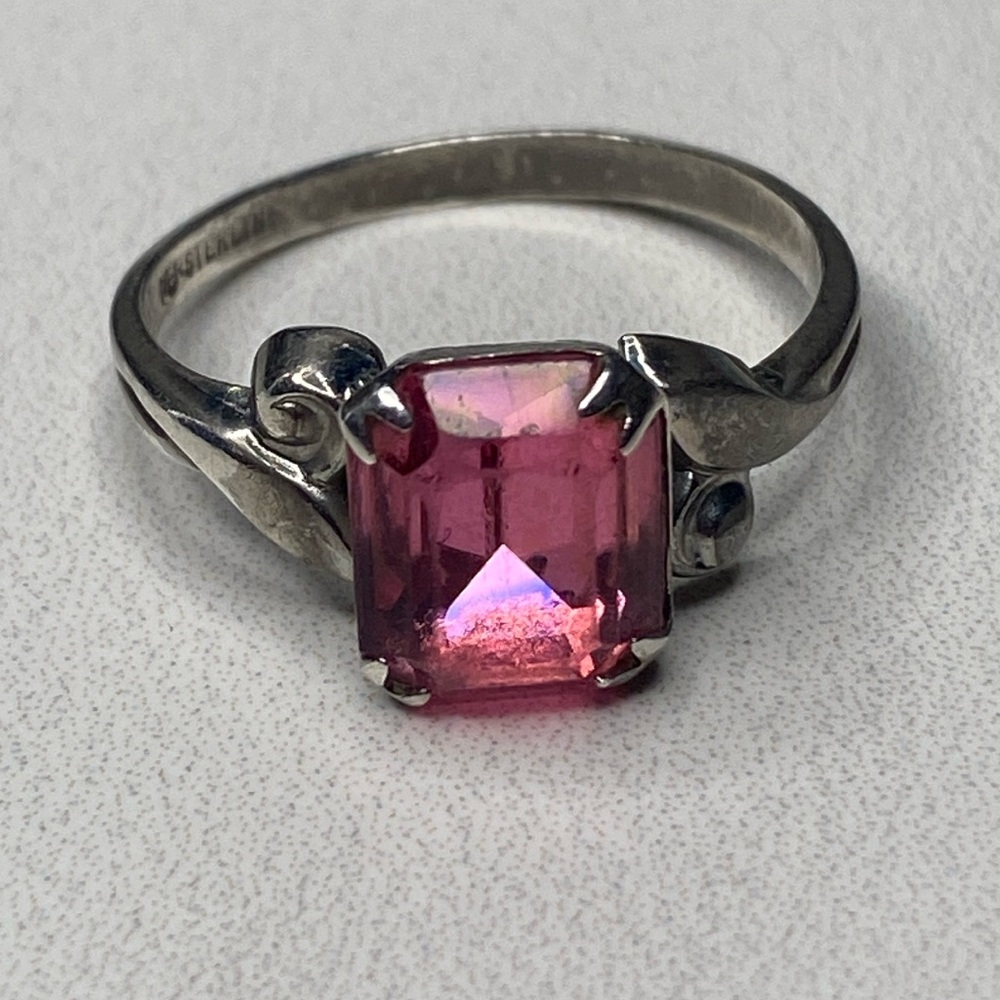 Pink emerald-cut sterling silver ring‎ 925 size 8.5